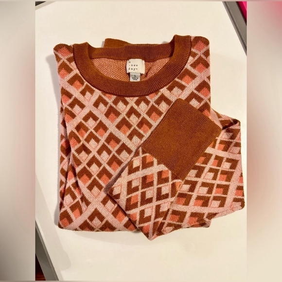 A New Day Sweater Womens Size Medium Brown Peach Diamond Pattern - Picture 5 of 5